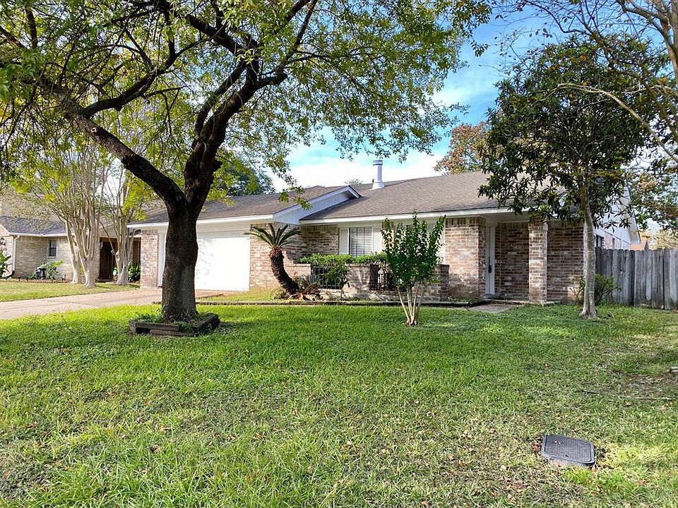 1st image of 18734 Glen Briar Ln