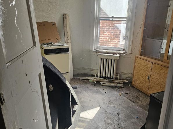 philadelphia-pennsylvania-165569449 picture