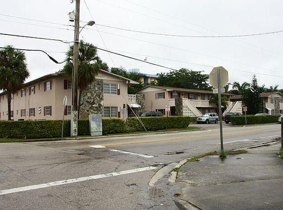 2nd image of 890 NW 45th Ave APT 6
