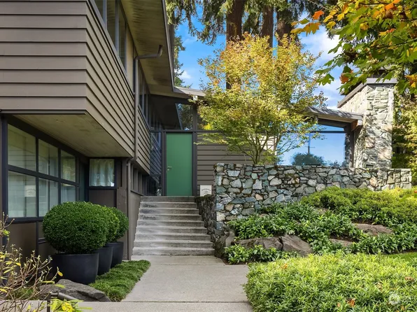 309 Overlake Drive E, Medina, WA 98039