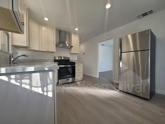 4th image of 628 William St