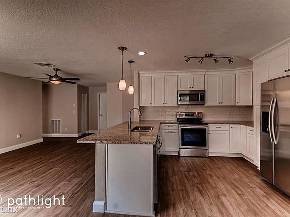 2nd image of 2413 Country Trails Dr