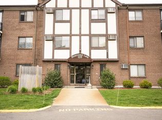 159 Bittersweet Ln APT 112, Randolph, MA 02368