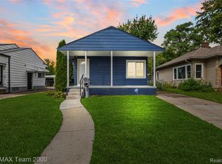 22459 Wilmot Ave, Eastpointe, MI 48021