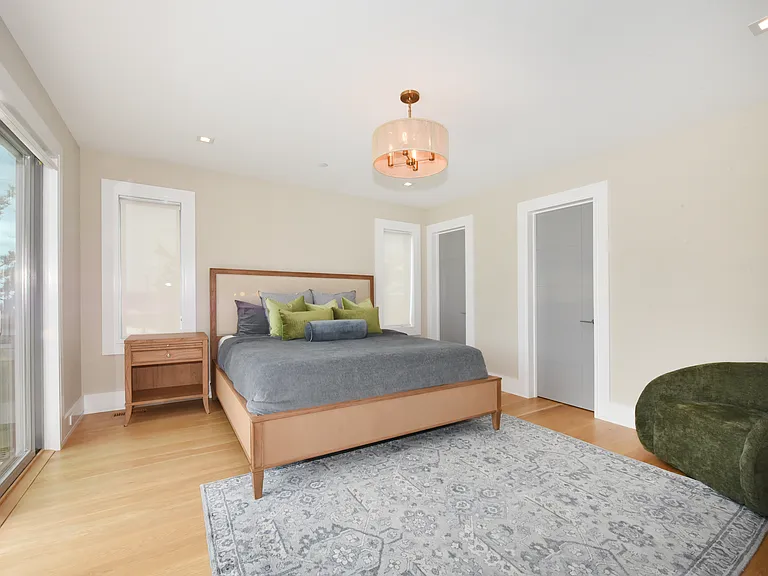 451 Dune Rd — Photo 15