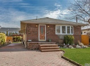 94 Decatur St, Roosevelt, NY 11575