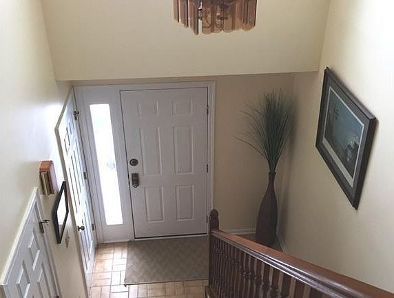 5th image of 934 Sturbridge Dr