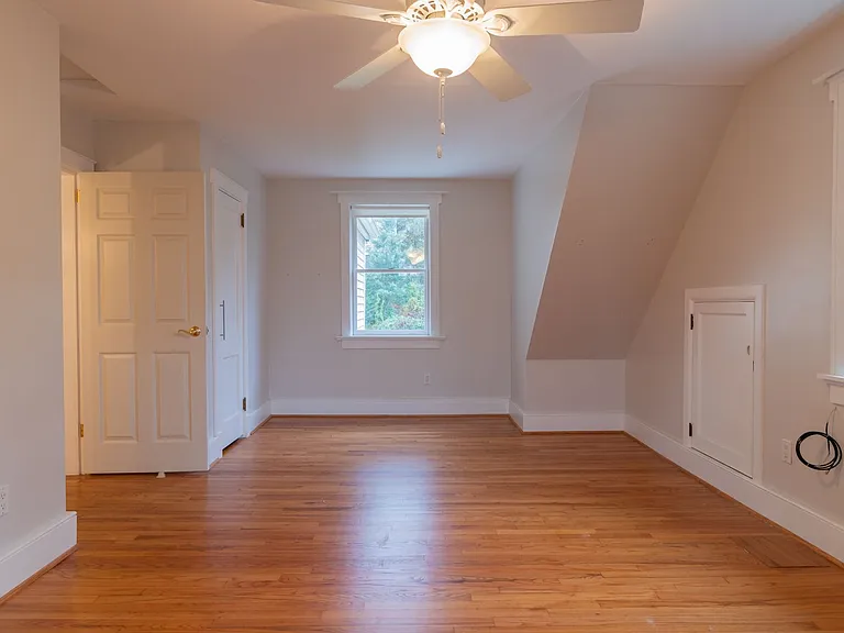 1708 Richard St — Photo 20