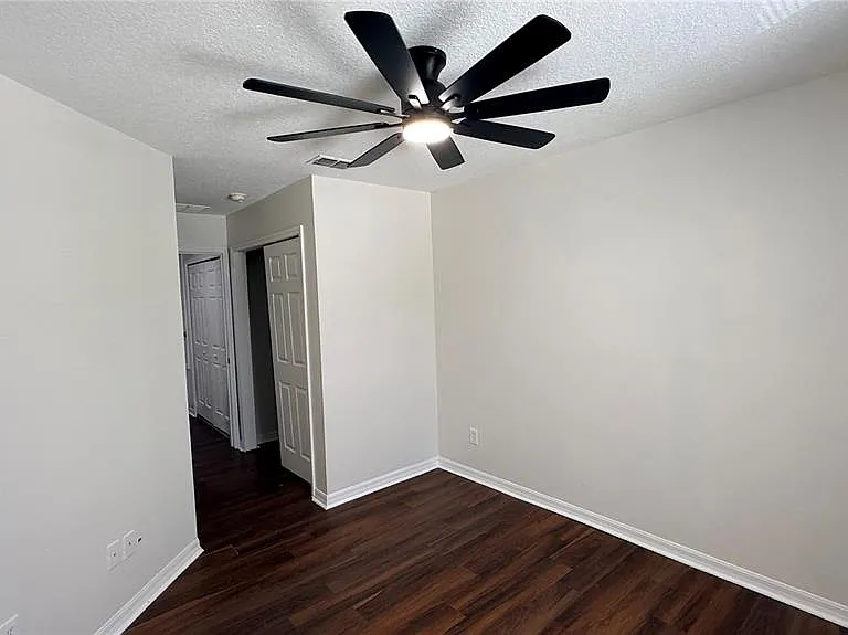 2568 Aventurine St — Photo 30