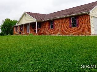 893 S Neunaber Dr, Bethalto, IL 62010