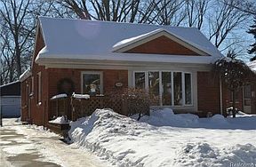 1st image of 1910 E Lincoln Ave