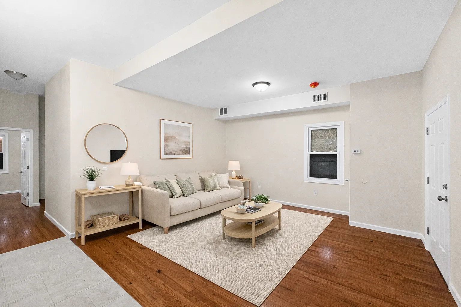3 bed, $1,949 — Photo 1