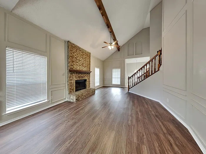 4 bed, 2.0 bath, 1585 sqft, $2,095 — Photo 4