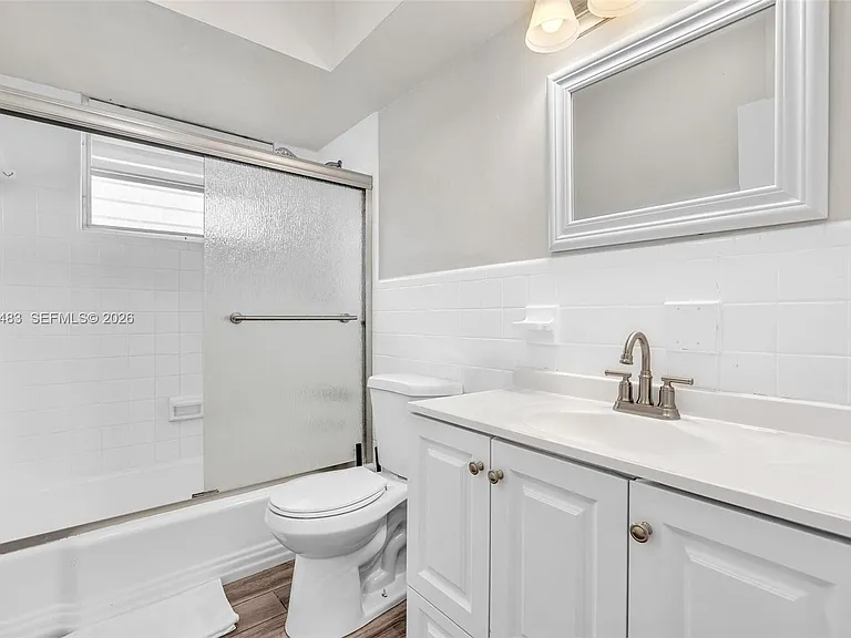 10006 E Bay Harbor Dr #17 — Photo 12