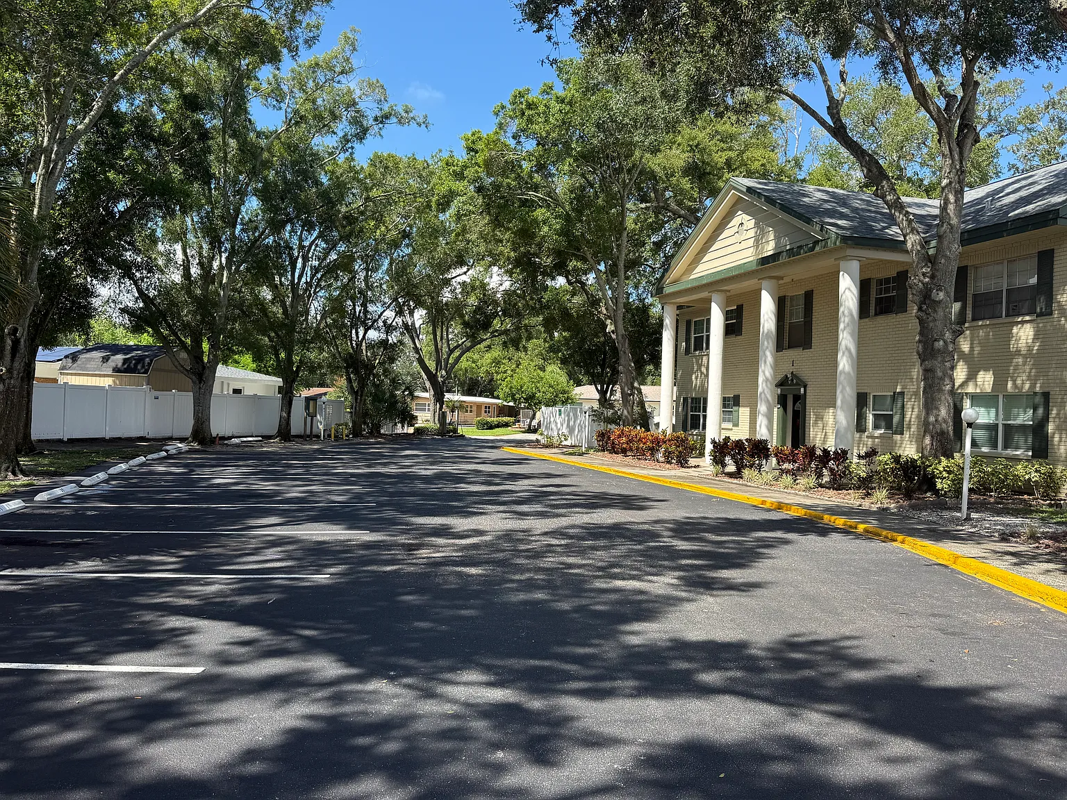 2 bed, 948 sqft, $1,450 — Photo 3