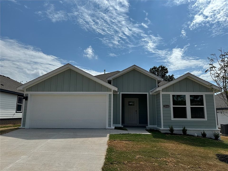 1st image of 2518 N Snowball Dr