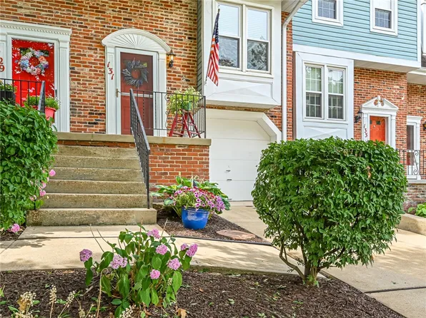 131 Spruce Ct, Pittsburgh, PA 15229