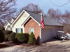 7218 Timber Trl, Cumming, GA