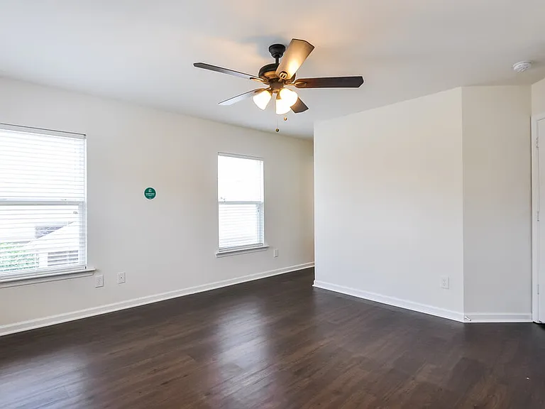 618 Averasboro Dr — Photo 10
