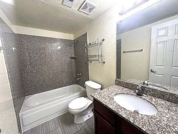 3rd image of 4990 River Glen Dr #116B