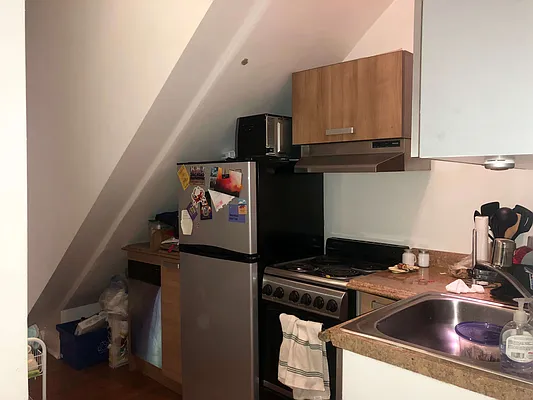 Rented by Aryeh Realty | media 27
