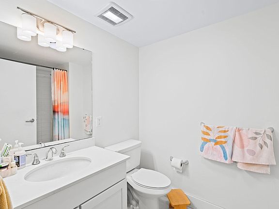 4th image of 20 Penniman Rd Unit 301