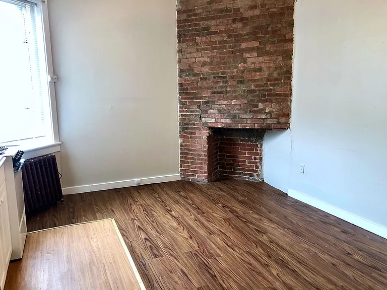 430 Atwood St — Photo 8