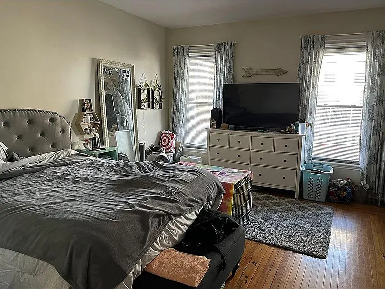10 Pratt St #1 — Photo 3