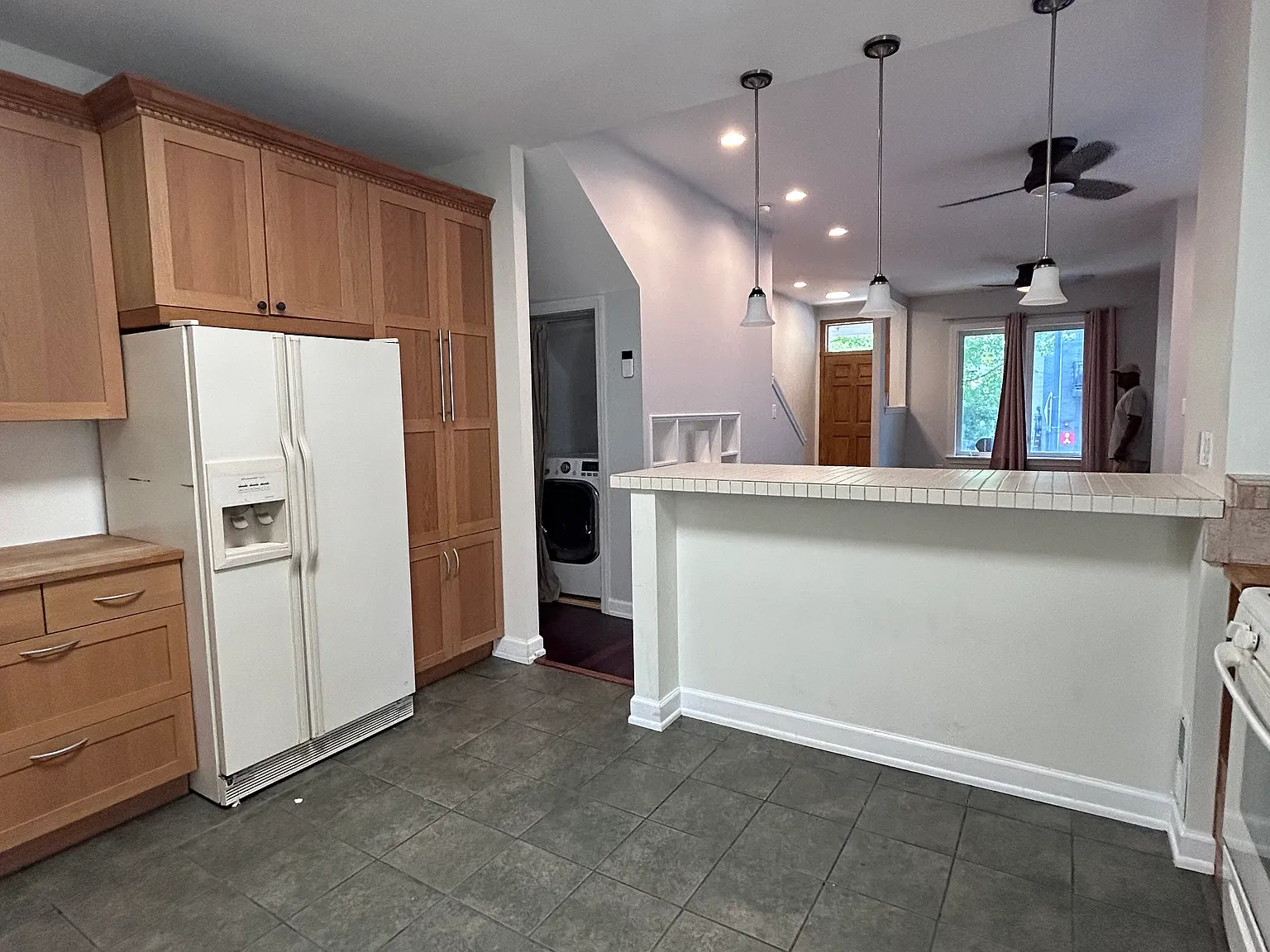 3 bed, 1.5 bath, 1484 sqft, $3,600 — Photo 4