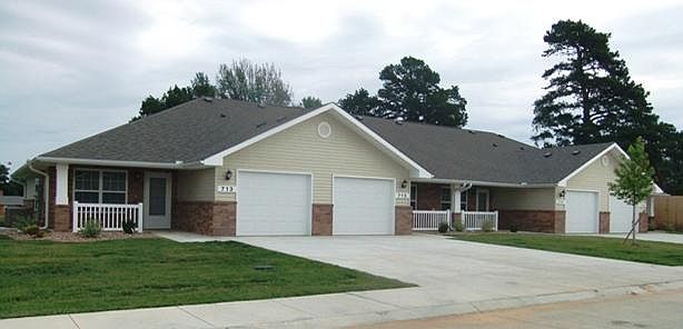 1st image of 701 Tamara Ln