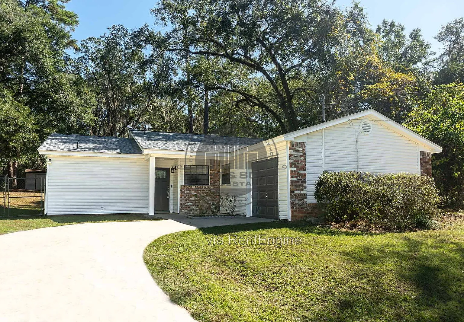 3 bed, 2.0 bath, 1129 sqft, $1,900 — Photo 1