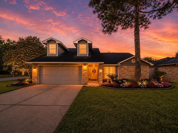16826 Cobble Ridge Dr, Sugar Land, TX 77498