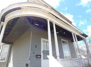 815 Division St, Burlington, IA