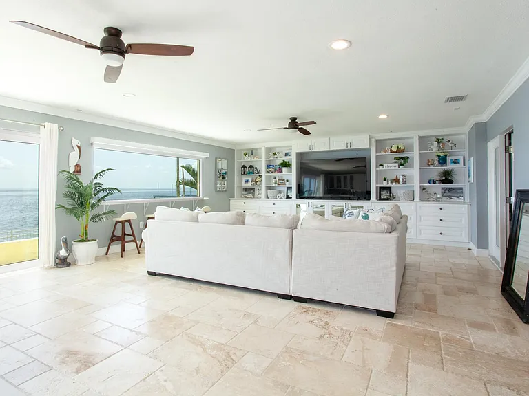 3700 Coquina Key Dr SE — Photo 4