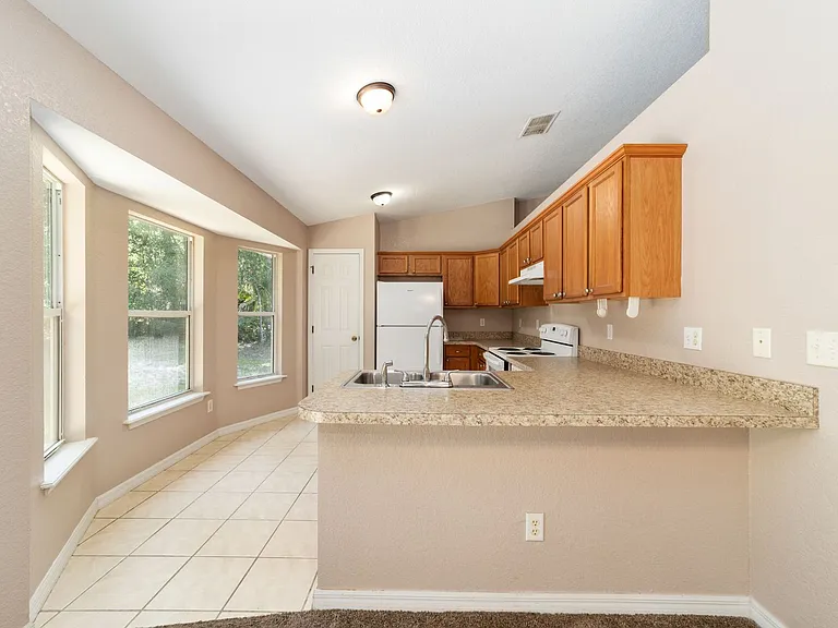 19619 SW Eagle Dr — Photo 10