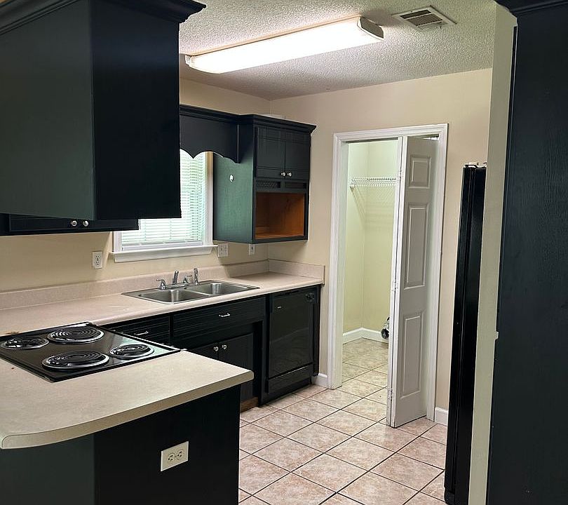 1st image of 4075 Chadwyck Dr