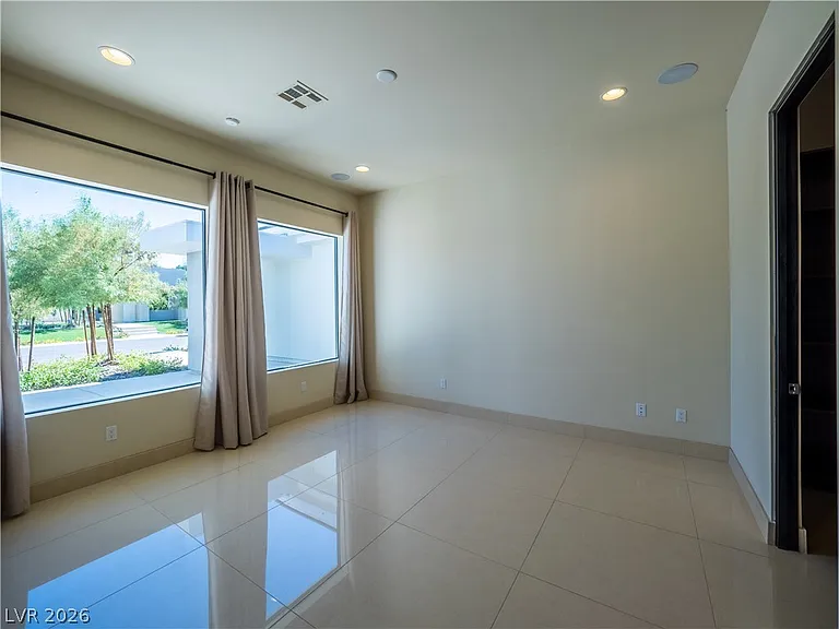 7447 Yonie Ct — Photo 42