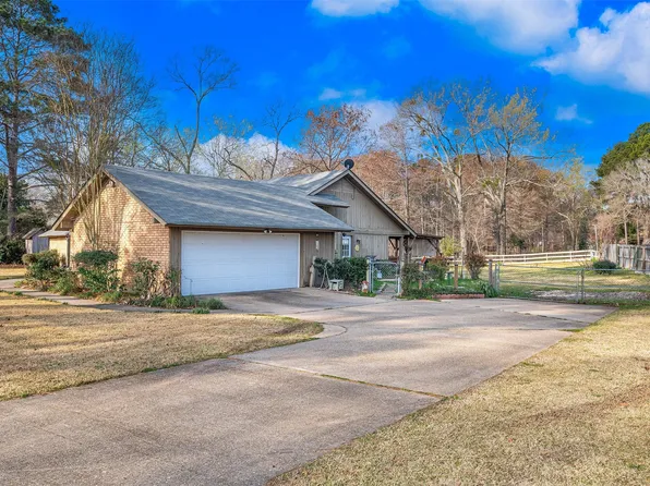 7327 S Lakeshore Dr, Shreveport, LA 71119