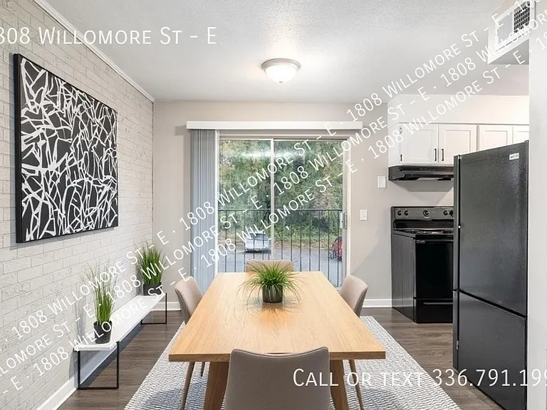 1808 Willow — Photo 2