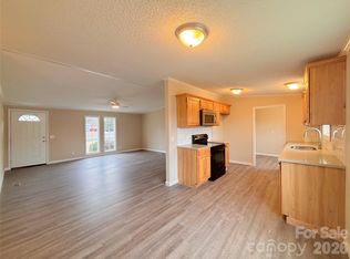 3596 Gull St, Hudson, NC 28638