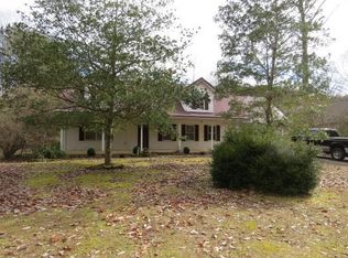 414 Pine Hill Dr, Jackson, KY 41339