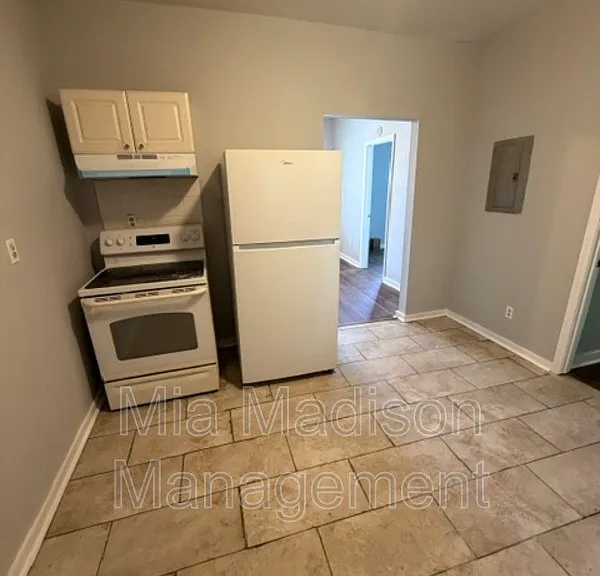 1415 Richards St — Photo 7