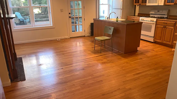 Rented by American Way Real Estate Inc | media 9