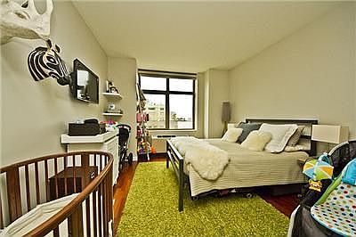 4th image of 1 Morton Sq #4B
