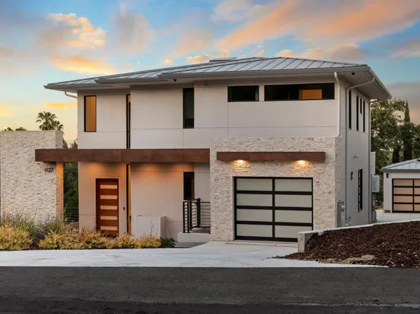 1127 Hillslope Pl, Los Altos, CA 94024