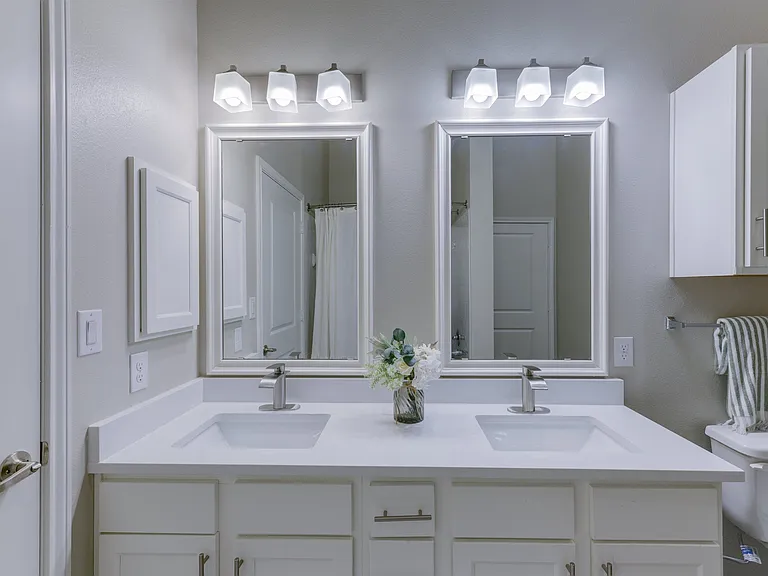 900 Gordon Heights Ln — Photo 13