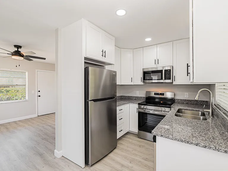 122 Niemira Ave #122 — Photo 3
