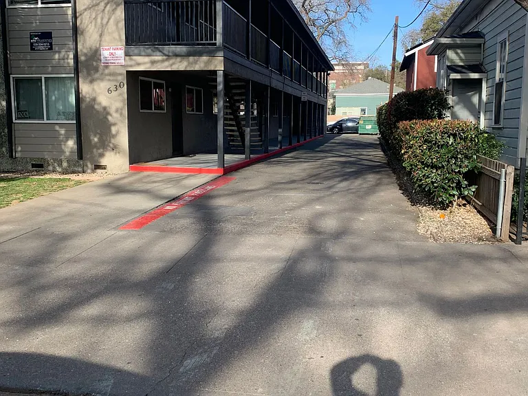 630 W 4th St — Photo 10