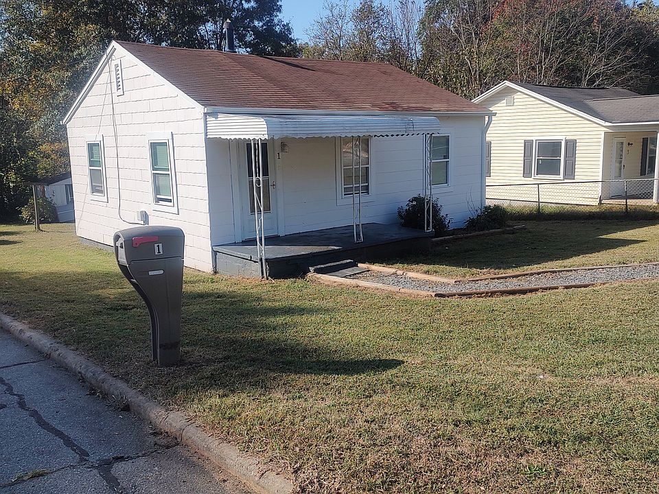 1st image of 1 Circle Dr #1