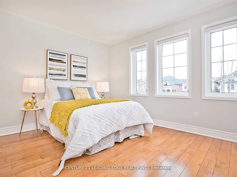 40 Kentley St — Photo 15